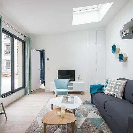 Le Scandinave, F3 Avec Terrasse, Saint Charles * Paris