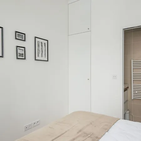 Le Scandinave, F3 Avec Terrasse, Saint Charles * Paris